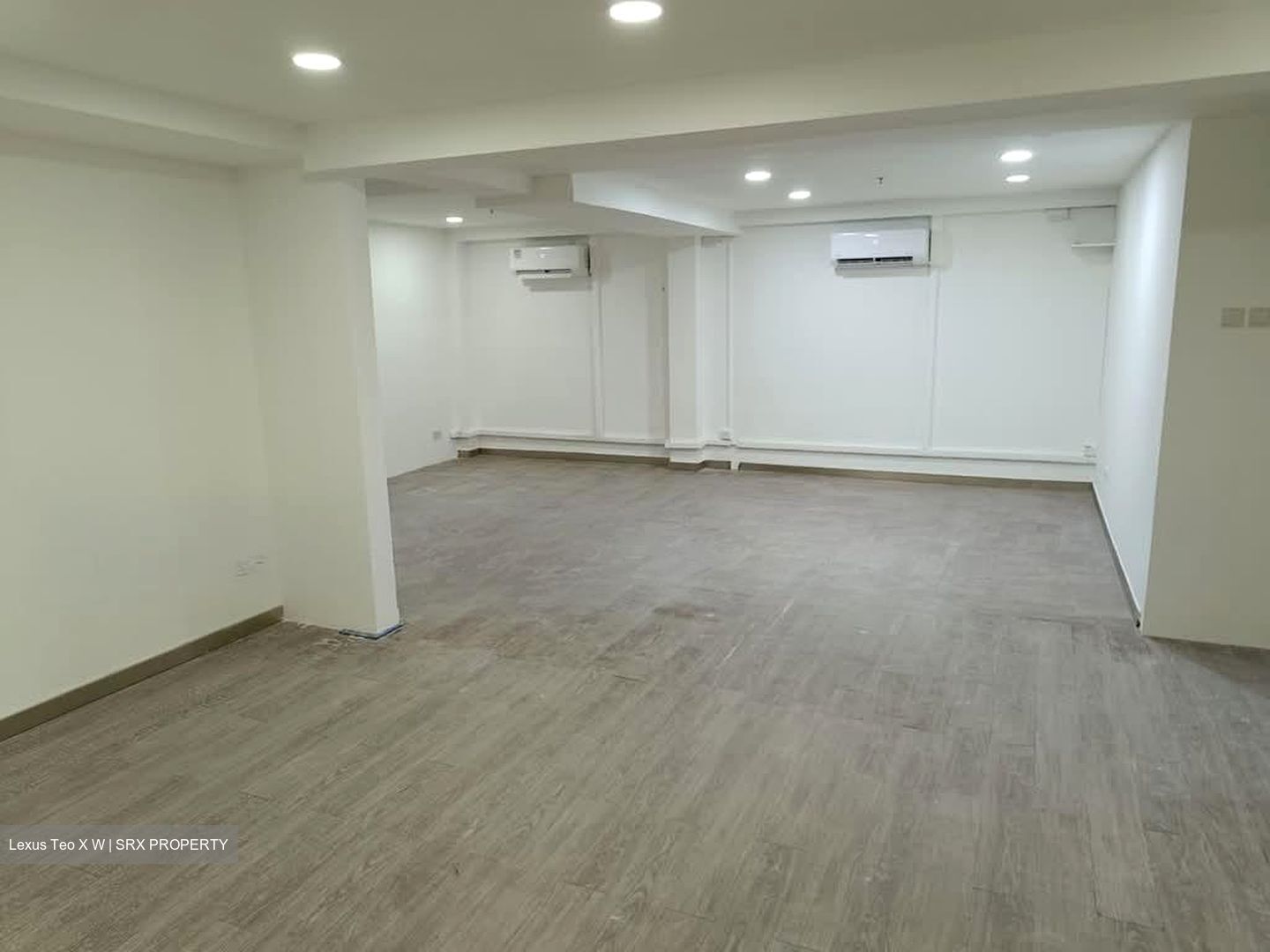 Premier @ Kaki Bukit (D14), Factory #576589101